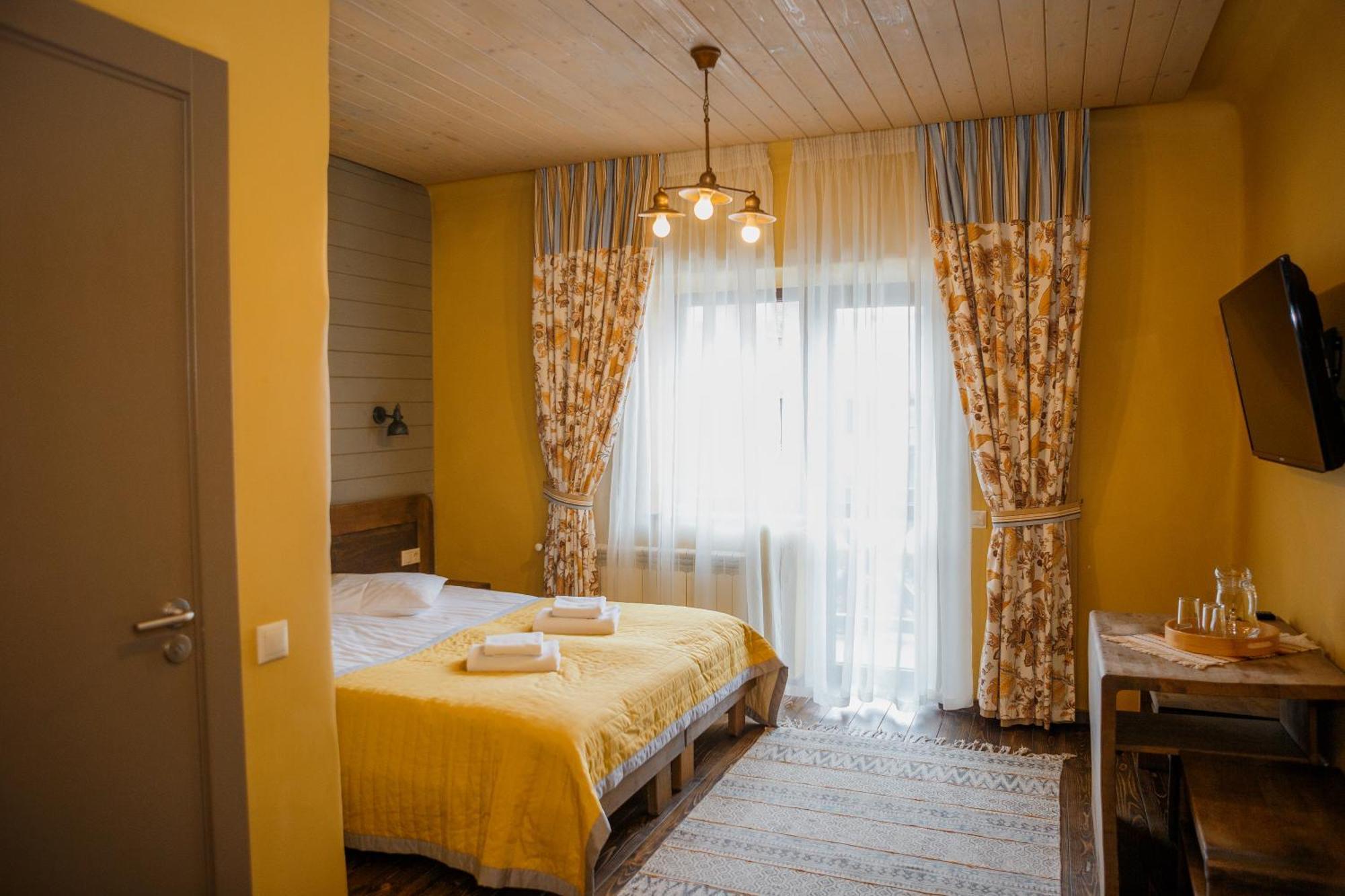 בוקובל Hotel Monysto מראה חיצוני תמונה
