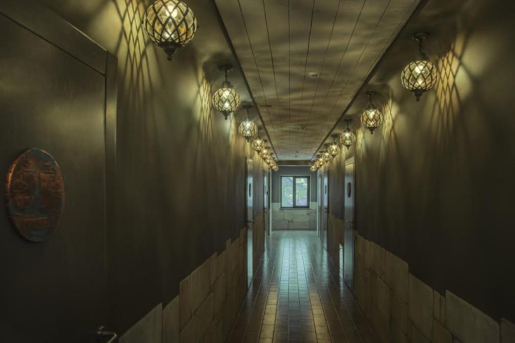 בוקובל Hotel Monysto מראה חיצוני תמונה
